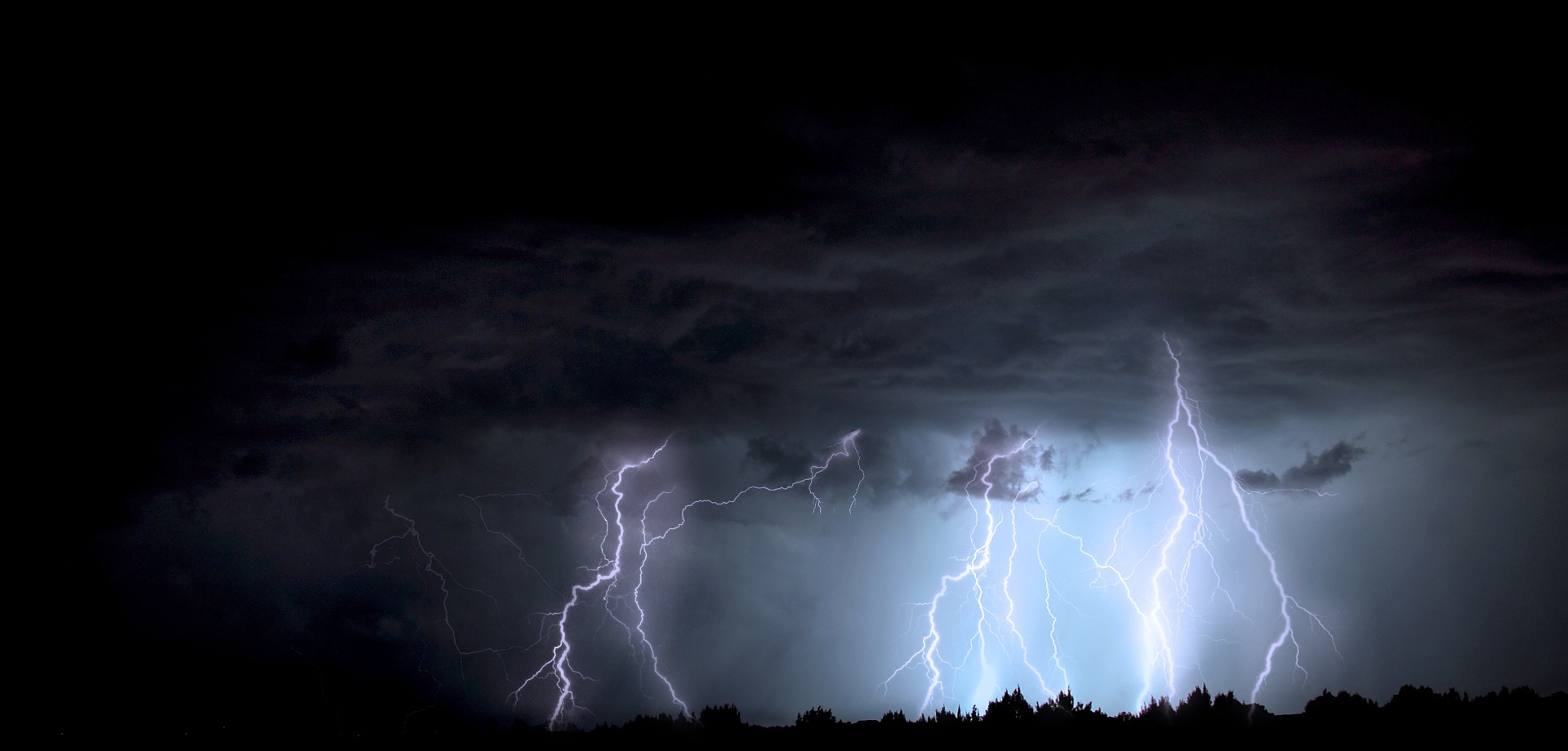 Fim de semana com mudança no tempo e alerta meteorológico para o Espírito Santo