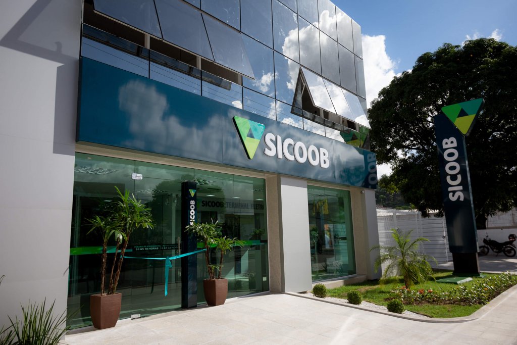 Sicoob ES suspende encontros de prestação de contas