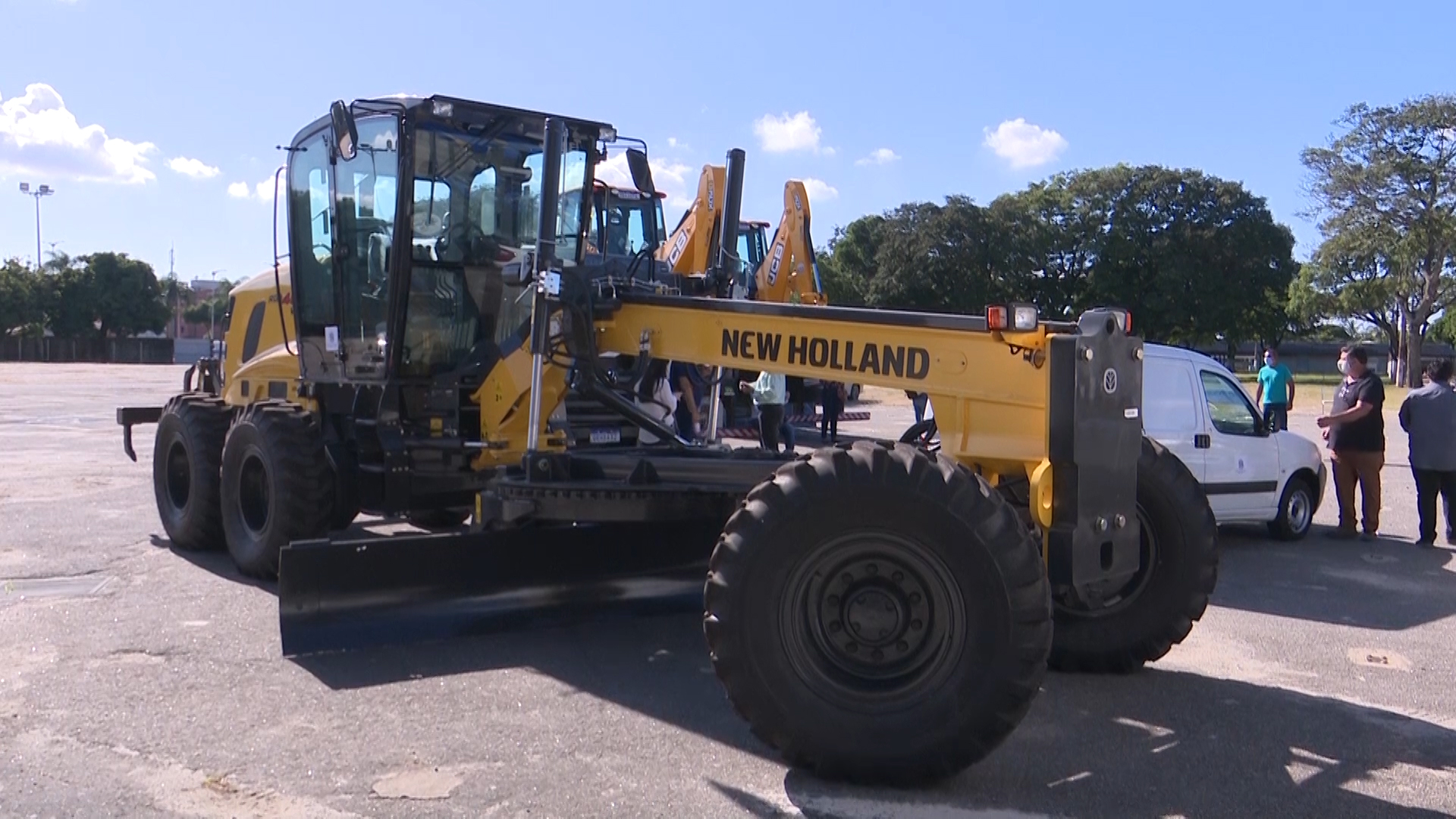 Municípios capixabas ganham máquinas e equipamentos agrícolas