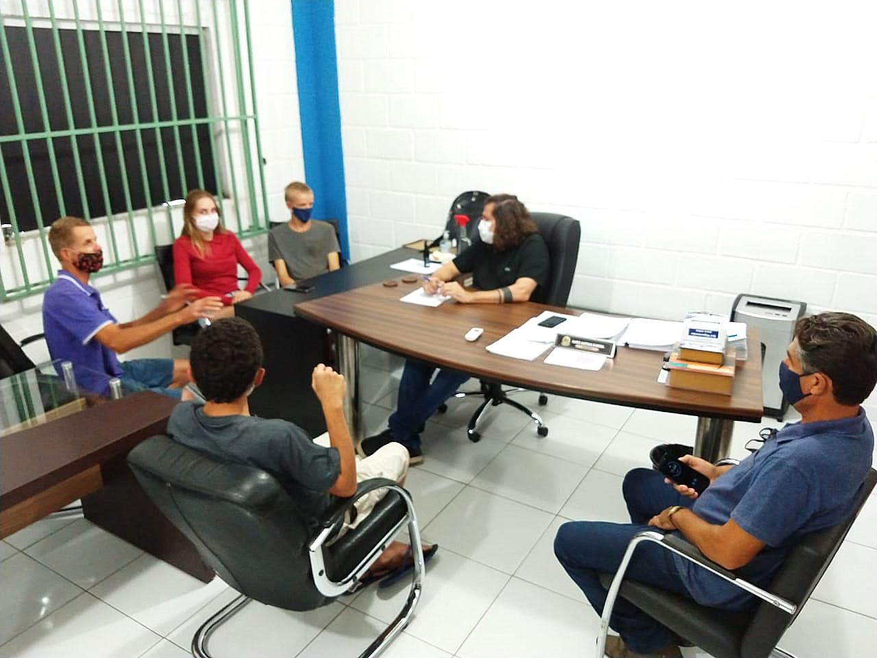 Prefeito promete investigar apreensão de produtos de feirantes e lamenta o ocorrido