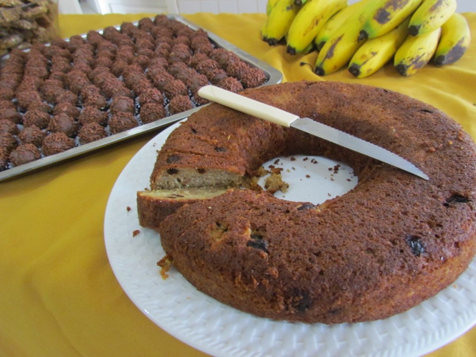 Bolo de banana com aveia e laranja