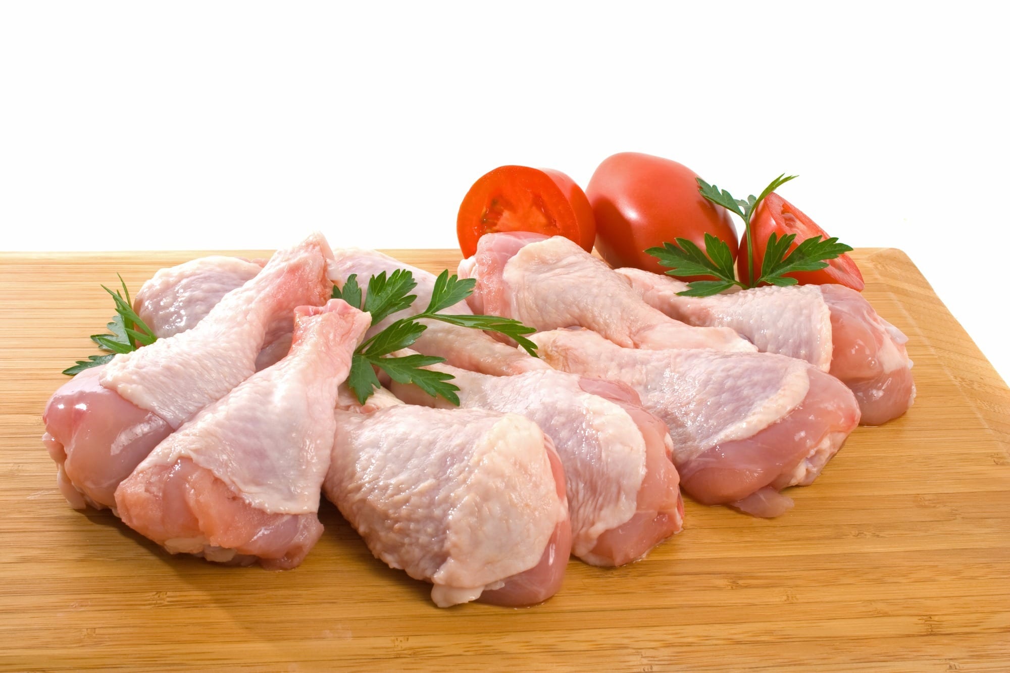 Preço do boi gordo em queda e frango congelado inicia a semana em alta