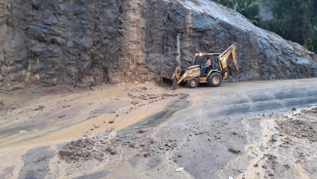 BR-262 está interditada na manhã desta sexta-feira (31)
