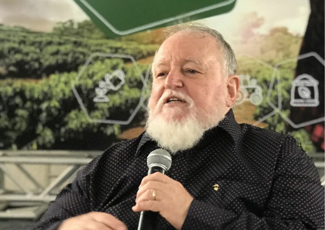 Professor Molion alerta para risco de geada forte no final de julho