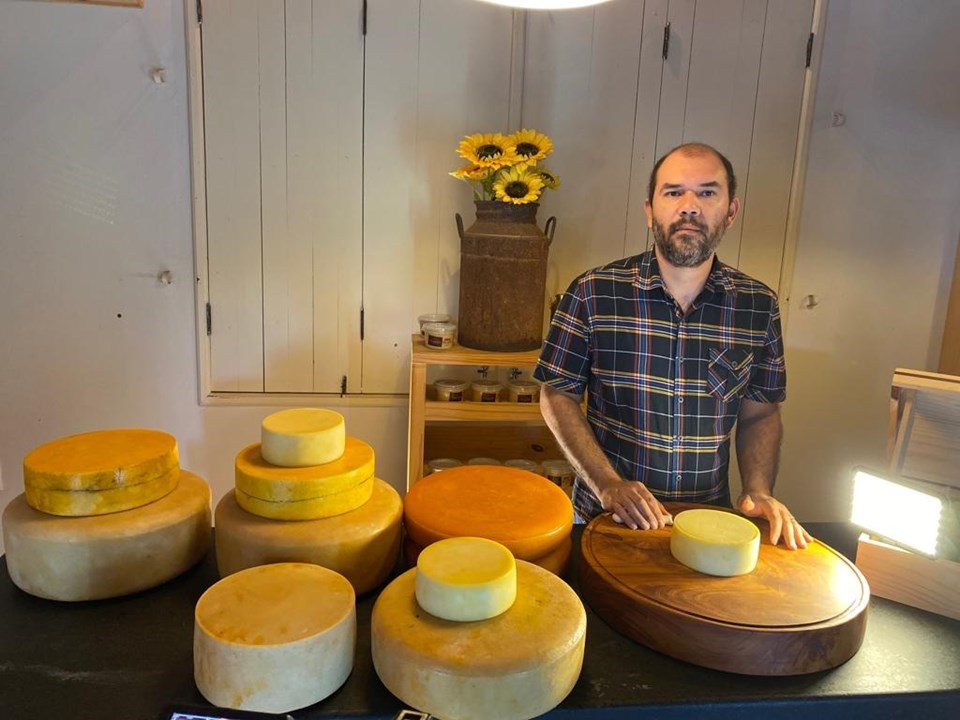 Rota do queijo artesanal: novo destino gastronômico do Estado destaca empreendedores de João Neiva