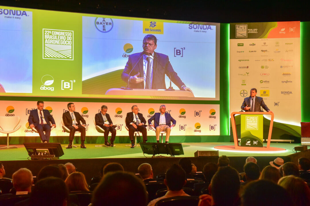 Agro brasileiro lidera o uso de produtos biológicos e de agricultura regenerativa