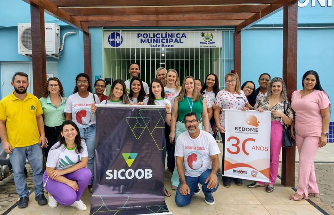 Cooperados doam sangue para Hemocentro de São Mateus