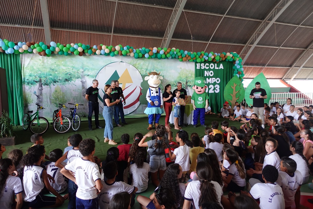 Projeto Escola no Campo 2023 envolve estudantes de 20 escolas do ES e MG