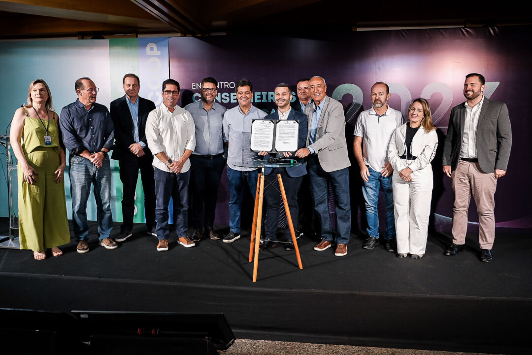 Prefeito de Viana sanciona lei municipal do cooperativismo