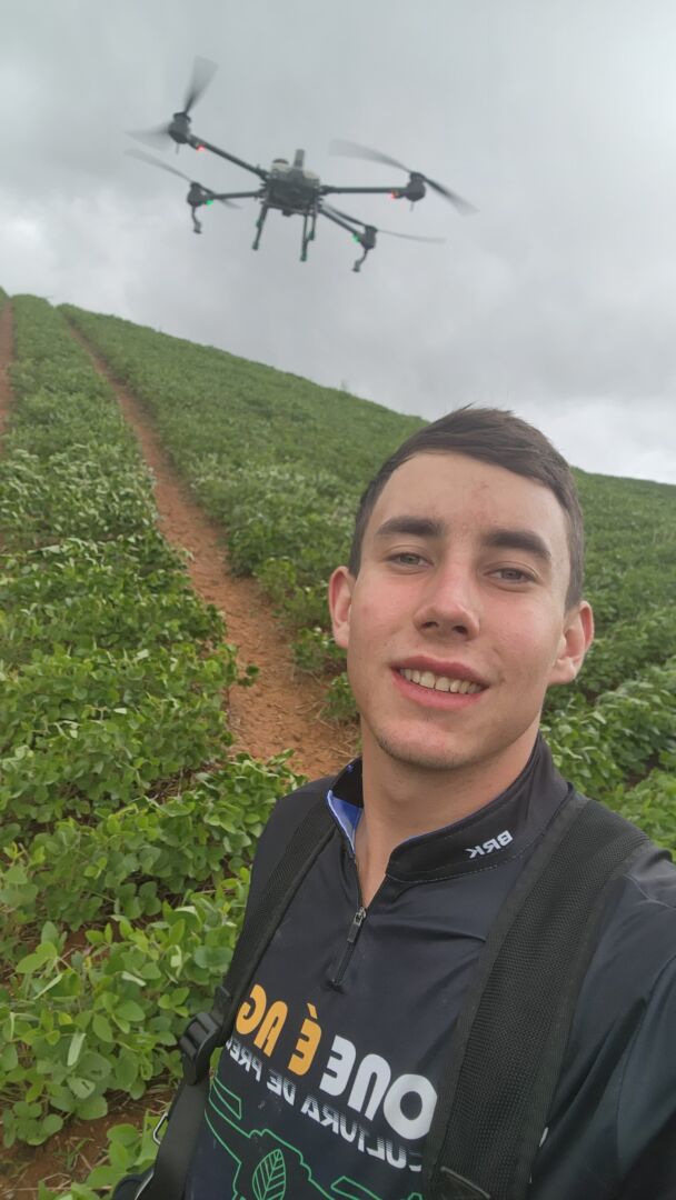Produtor rural investe em empresa de drones agrícolas