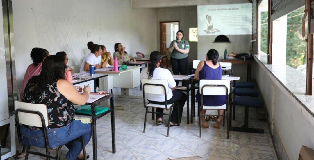 Programa de capacitação ensina moradoras de Cachoeirinha a administrarem o próprio negócio