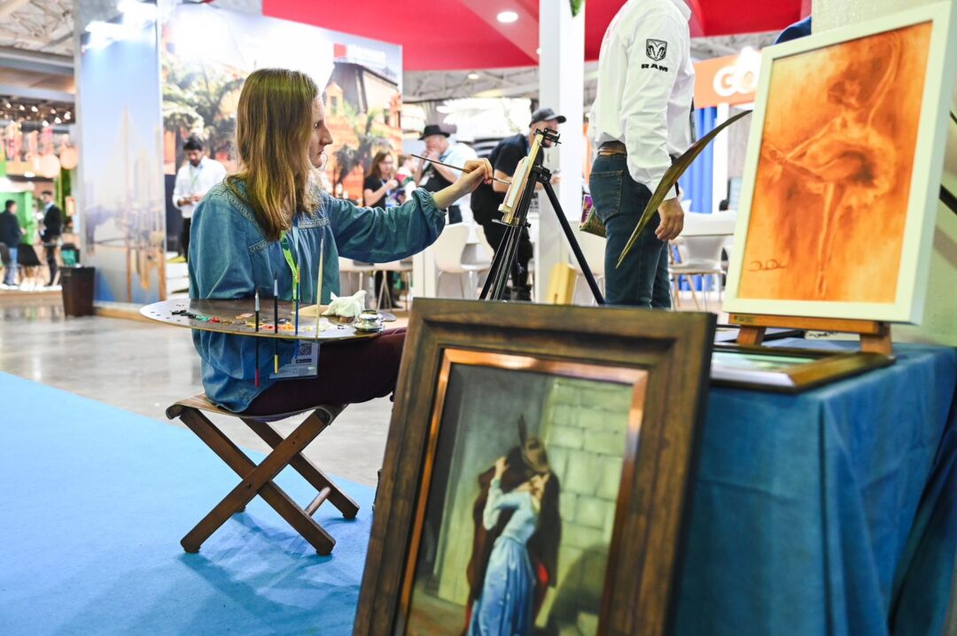 Feira Internacional de Turismo incentiva a arte e a cultura na feira de negócios