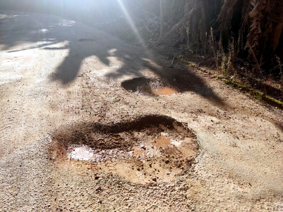 Obras de rodovia esburacada não têm data para iniciarem em município capixaba