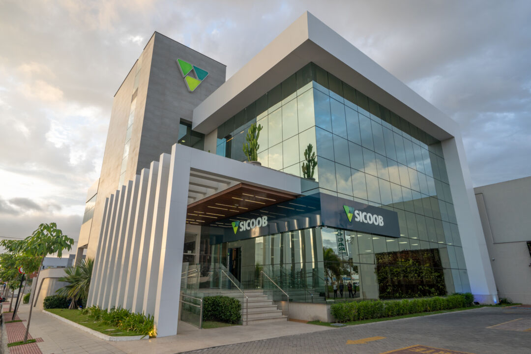 Mais de R$ 350 milhões são distribuídos aos cooperados do Sicoob