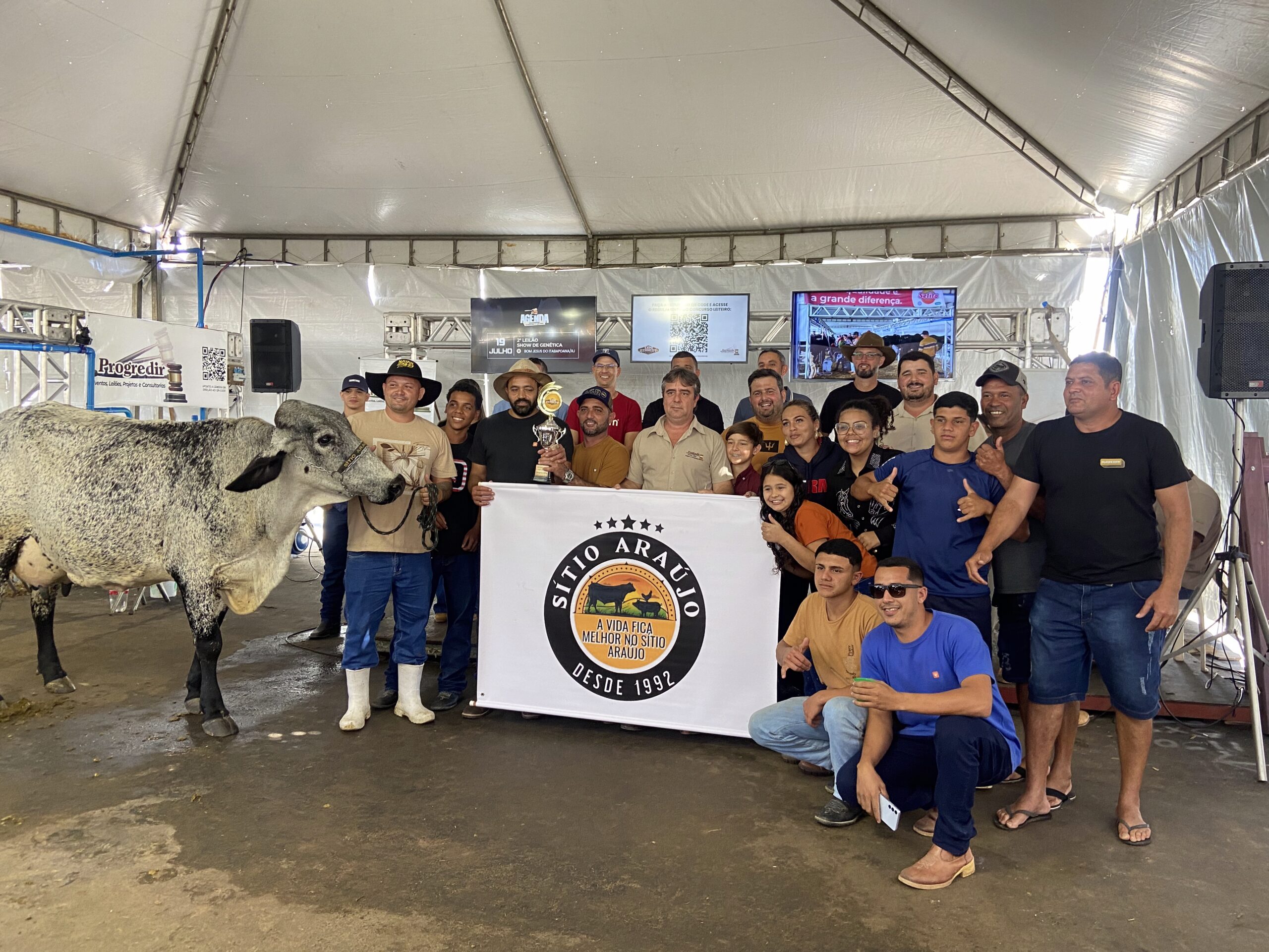 ExpoKennedy 2025 impulsiona produção leiteira com concurso técnico de alta performance