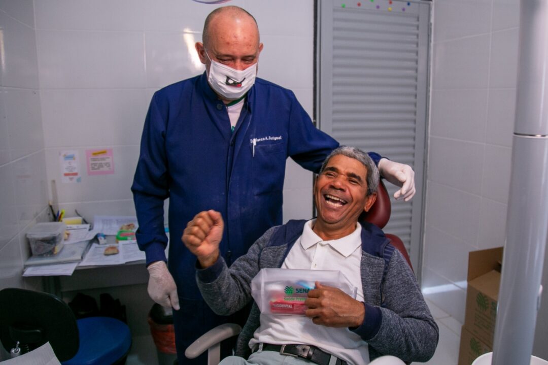 Senar-ES oferece prótese dentária gratuita a produtores rurais