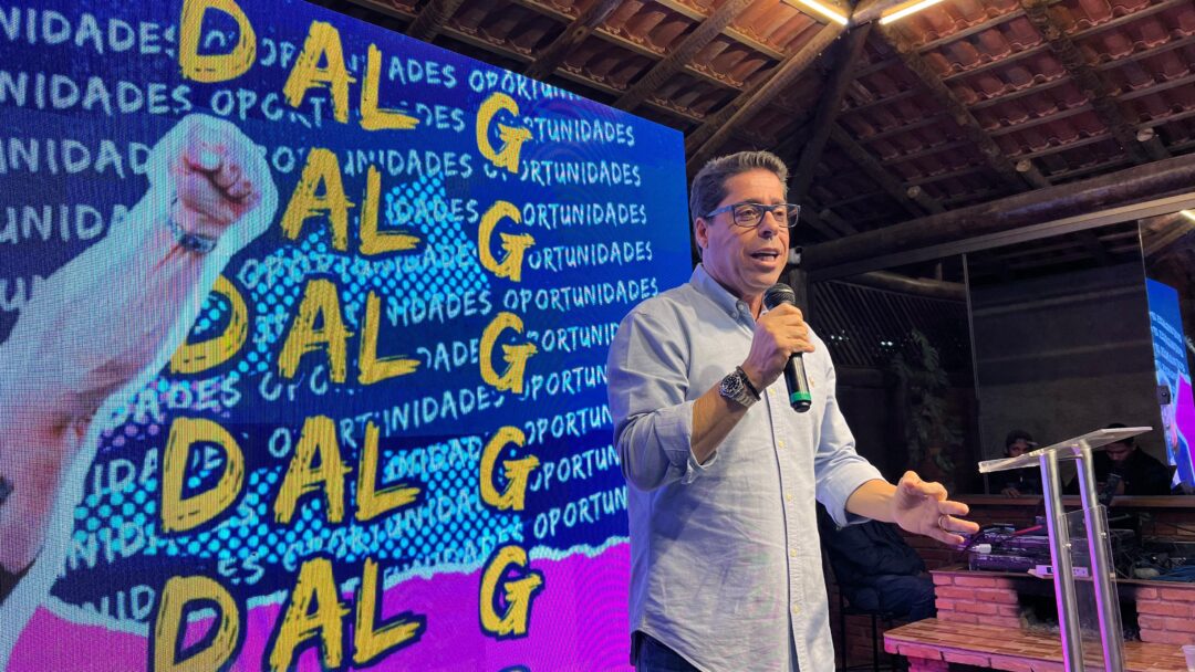 Deputado Marcelo Santos presta contas e ouve demandas de moradores do Caparaó Capixaba