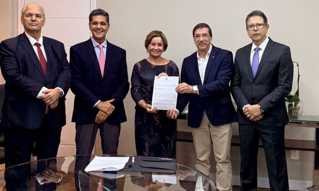 Novo acordo aproxima indústria e Judiciário para modernizar serviços públicos no Espírito Santo