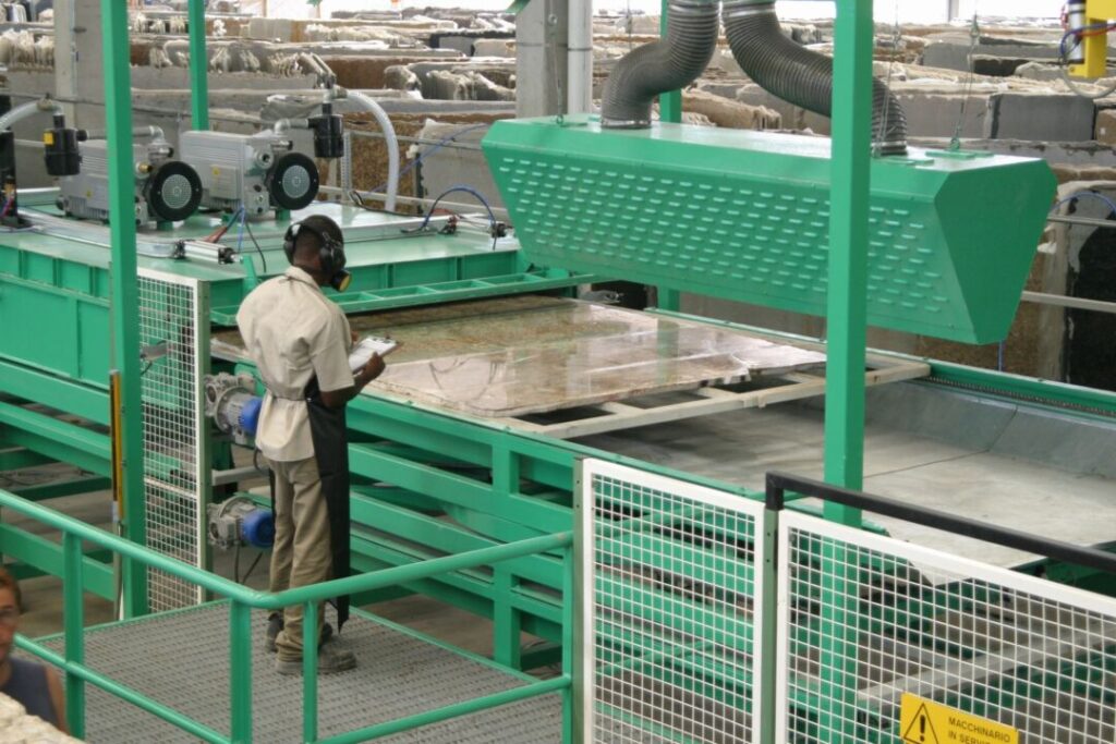 Imagem atual: Setor de rochas naturais do Espírito Santo avança em política nacional de minerais estratégicos