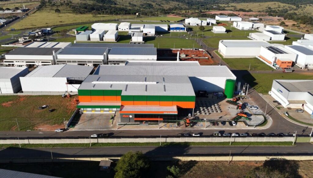 Centro de distribuição em Goiás amplia atendimento e acelera envio de peças para produtores de 11 estados