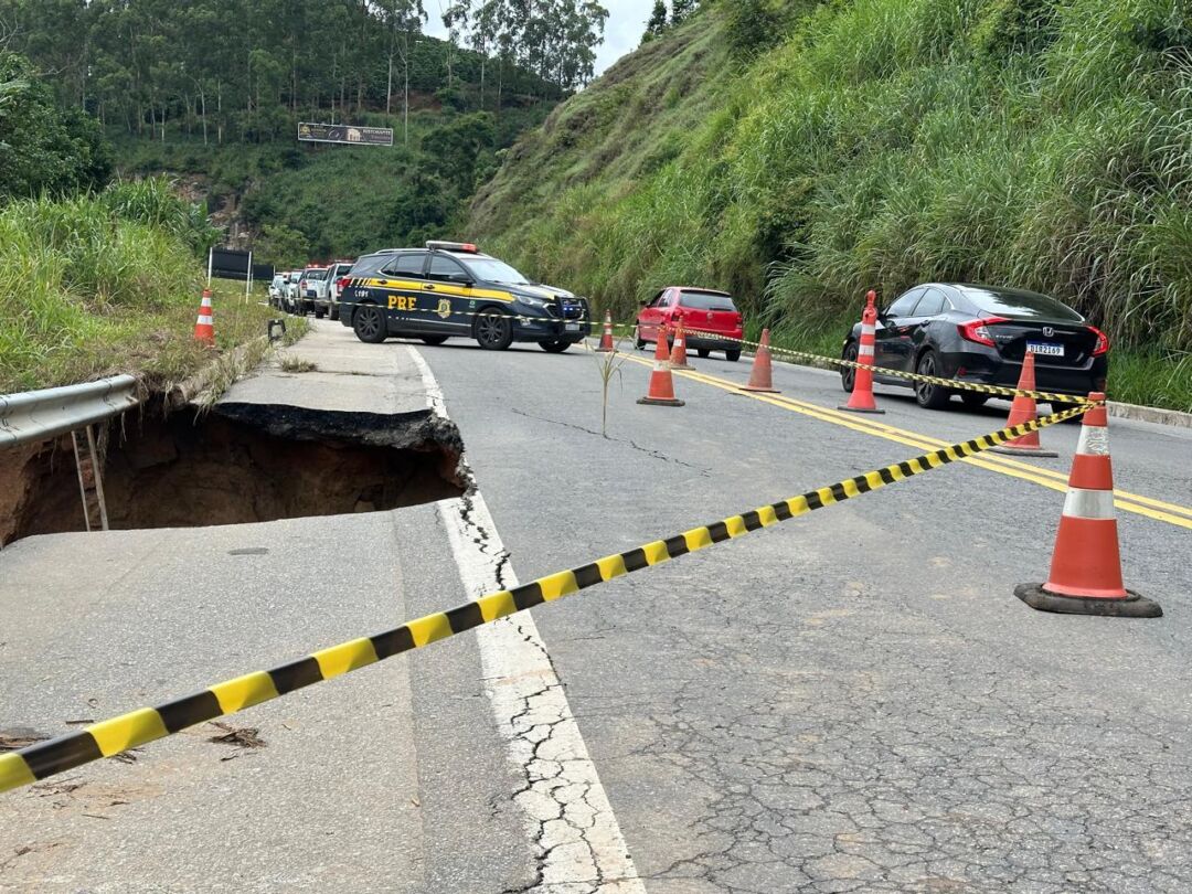Obras na cratera da BR-262 devem começar nesta quinta-feira (2) em Venda Nova do Imigrante