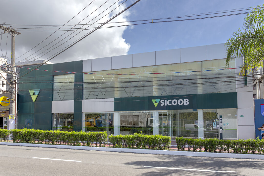 Sicoob ES registra R$ 951 milhões em sobras no primeiro semestre do ano