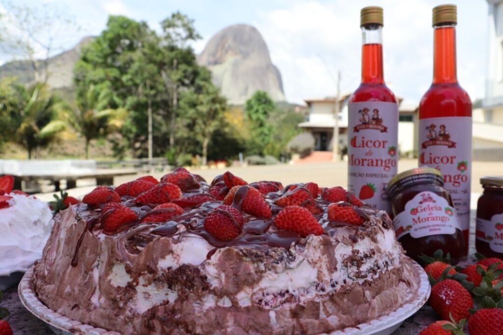 Festa do Morango com 30 mil fatias de torta e novas delícias em Pedra Azul
