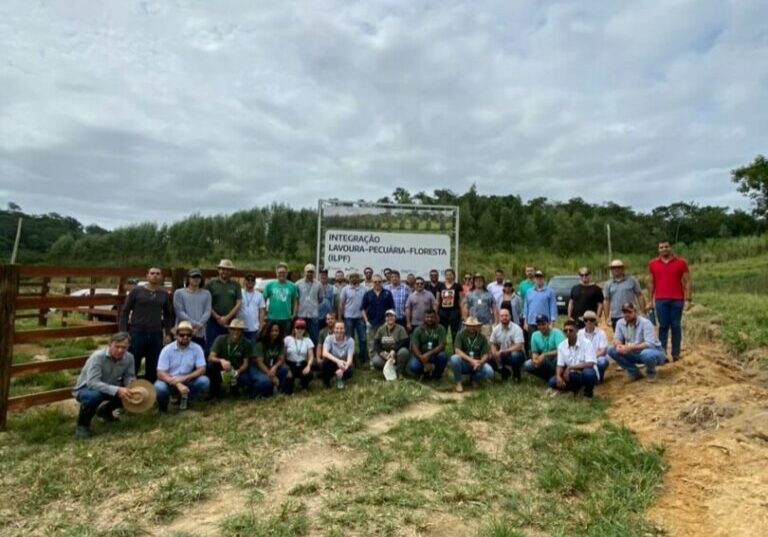 716f24e4-16a6-465c-813b-2a55cadb0005