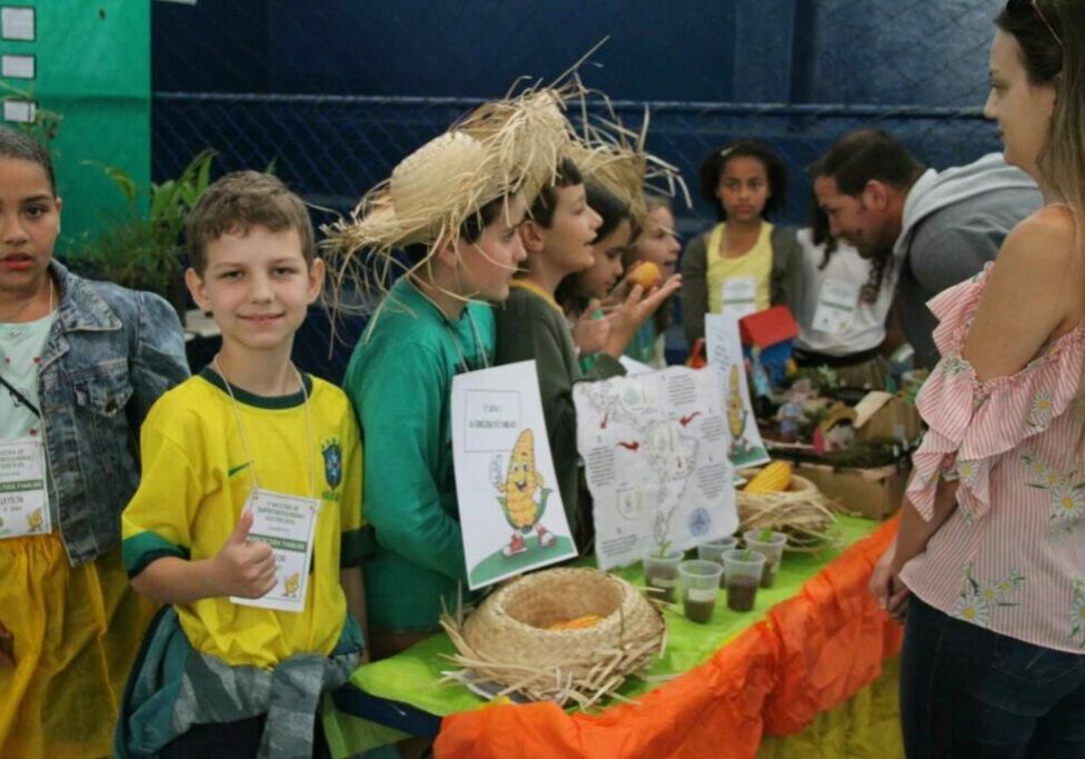 Alunos-Domingos-Martins