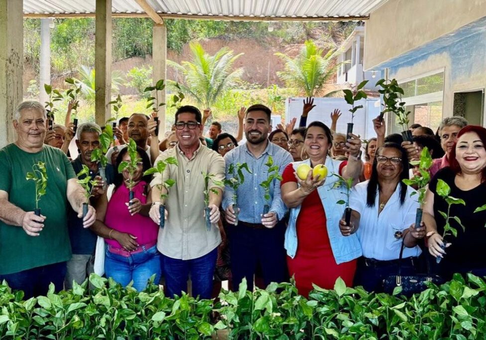 Arranjos produtivos - Eduardo Dias