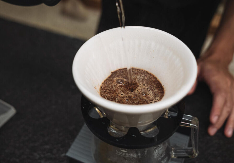 Café - xícara - coando - coador - Freepix