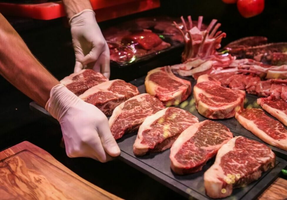 Carne-Bovina-Stockkinga-Freepik