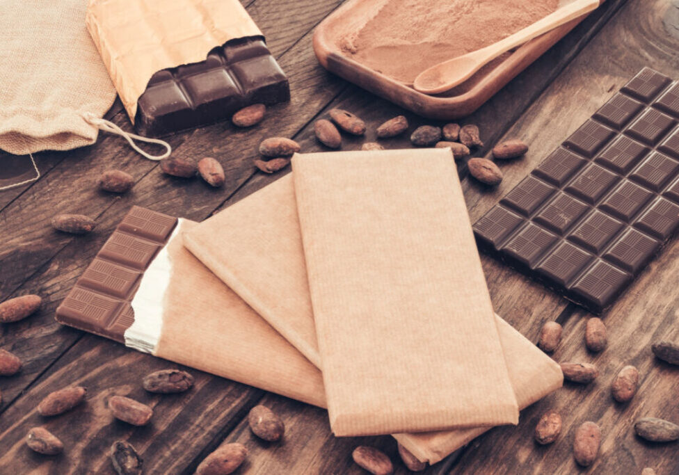 Chocolate - Barra - embalagem - Freepik