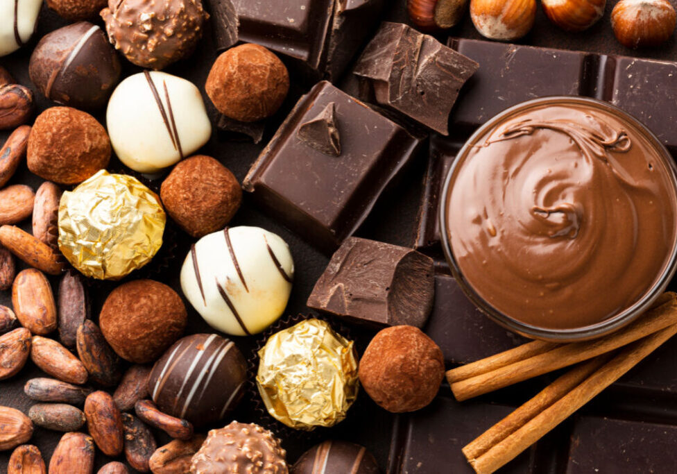 Nova lei sancionada pelo Governo Federal estabelece regras para produtos derivados de cacau, define percentual mínimo de cacau nos chocolates e cria exigências de rotulagem.