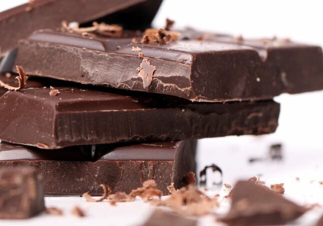 Chocolate_Racool-Studio_Freepik