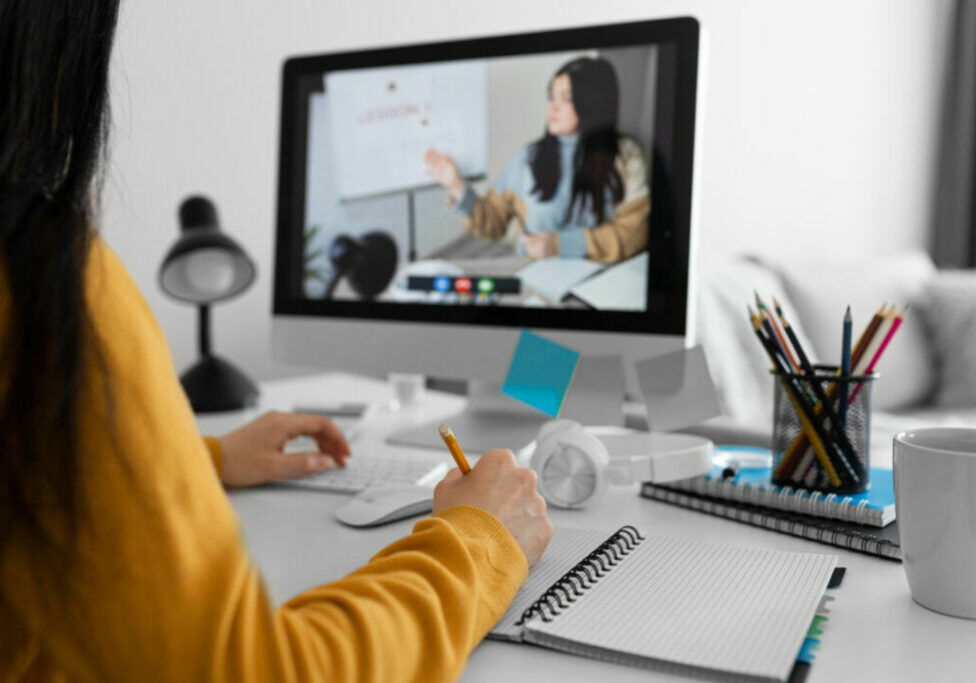 EAD-educacao-curso-Freepik