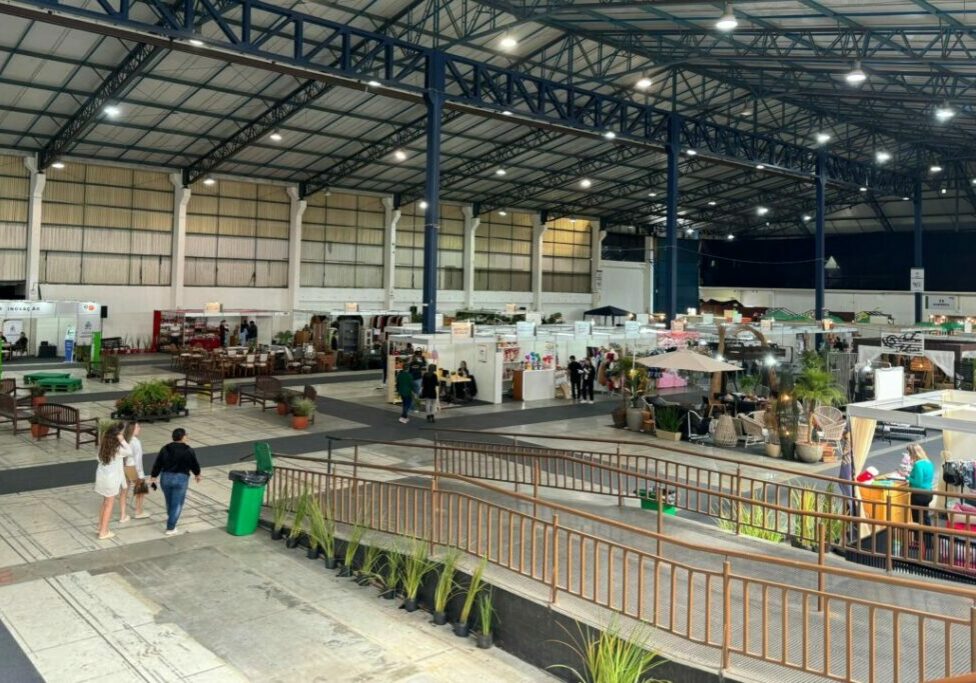 Feira-Feito-em-gramado