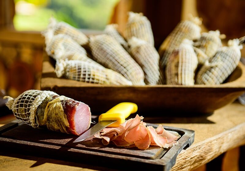 Selo_Arte_para_o_Socol_de_Venda_Nova_do_Imigrante_será_entregue_na_15ª_RuralTur