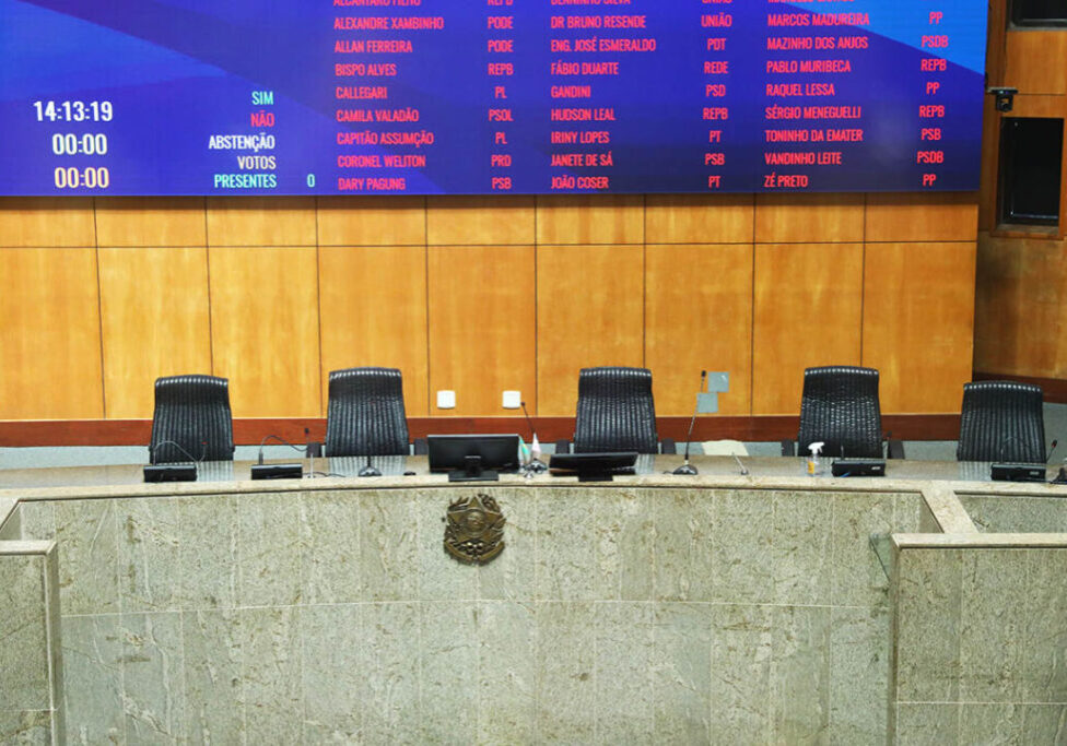 ales_MesaDiretoraEllenCampanharo1