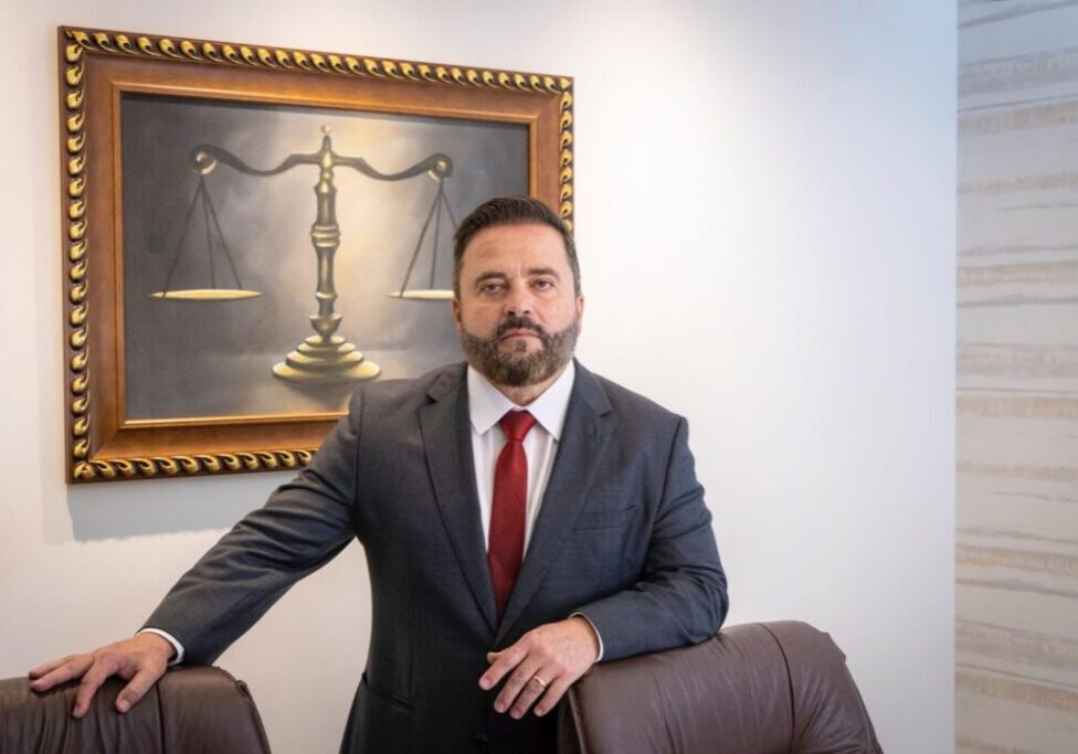 iMAGEM_ADVOGADO_LR_COMUNICAÇÃO